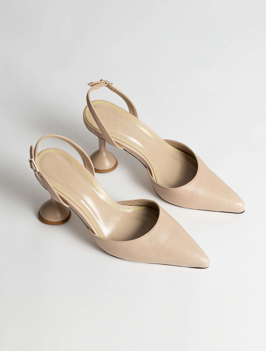 Praia Pump in Nude